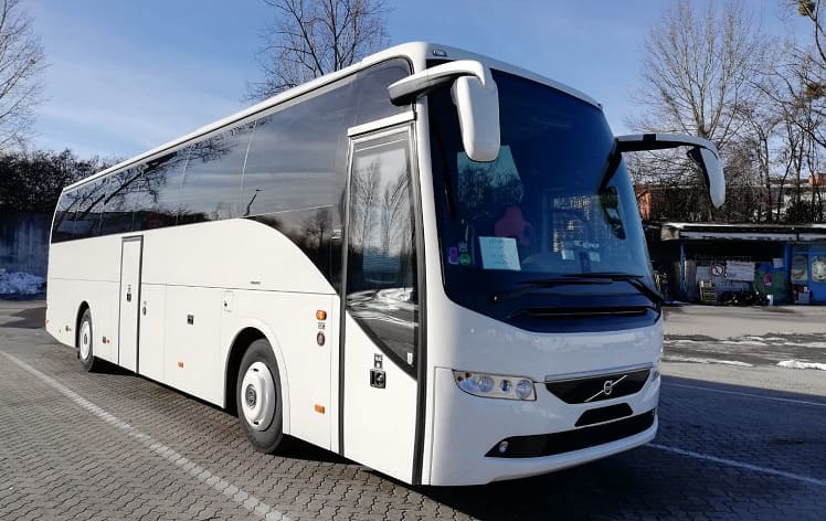 Veliko Tarnovo: Bus rent in Gorna Oryahovitsa in Gorna Oryahovitsa and Bulgaria